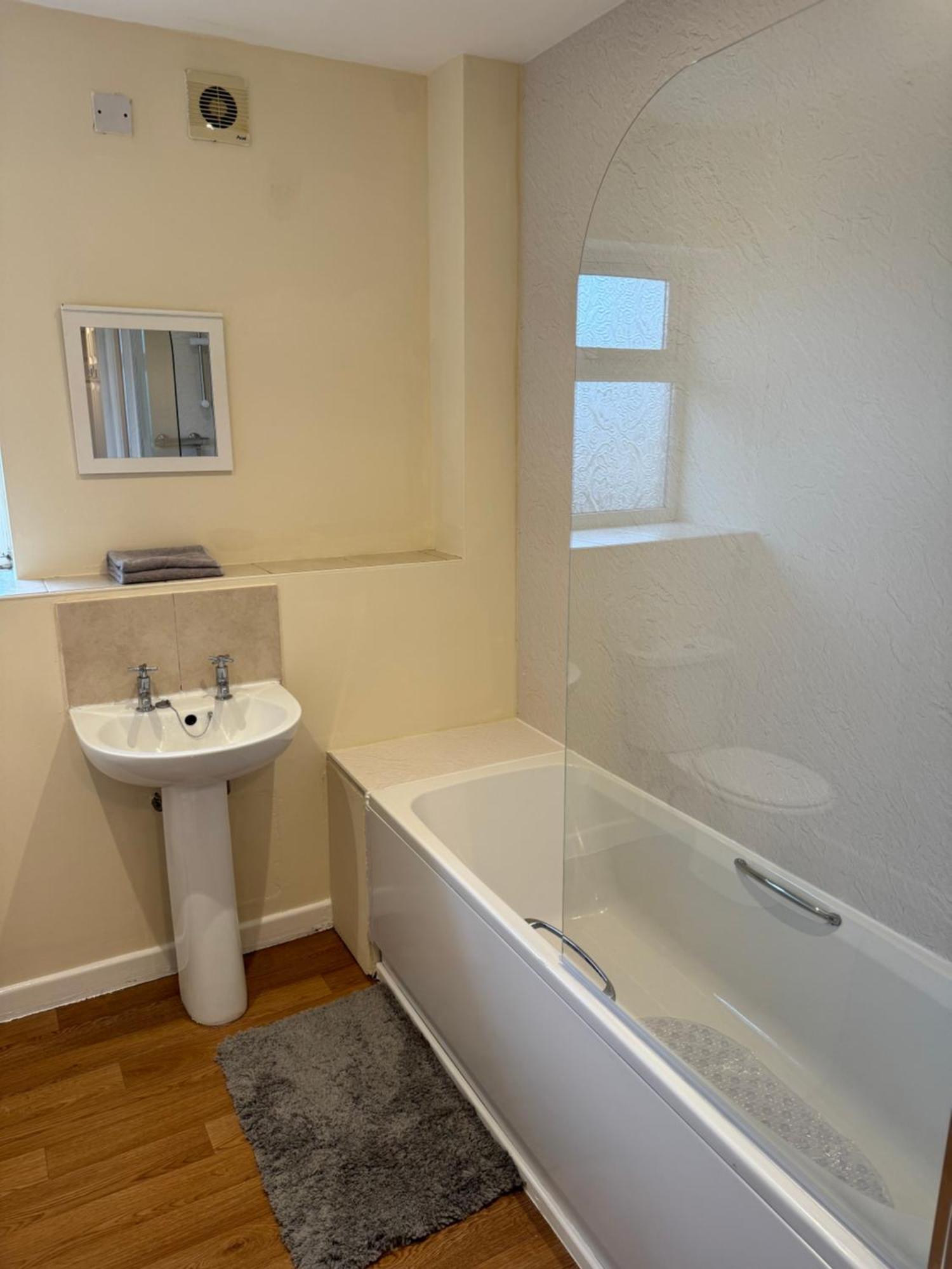 Modern, Quiet, Sleeps 9, Etihad, Coop Live, Manchester Buitenkant foto
